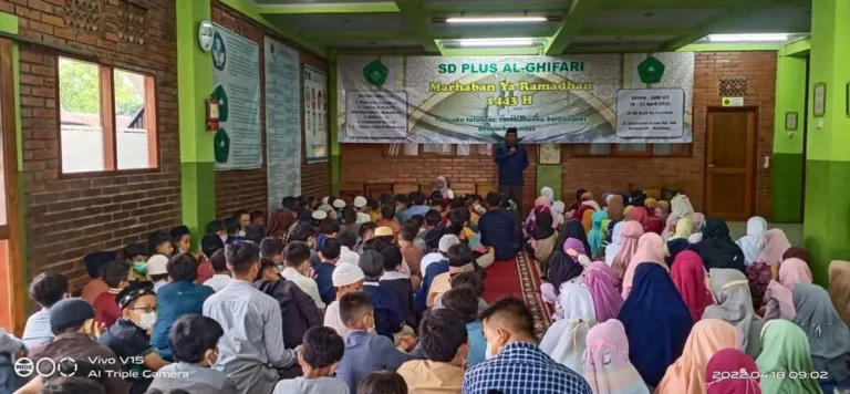 Membentuk Generasi Berkarakter Islami