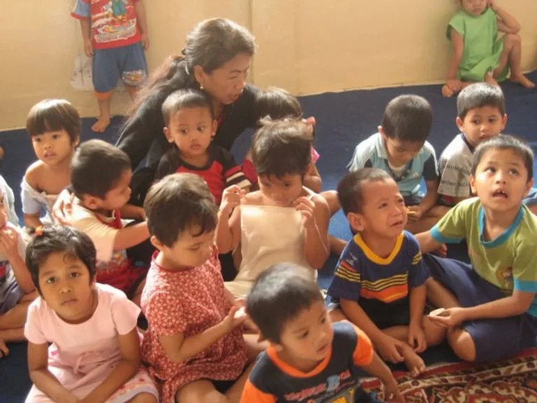 Mendukung Anak Mengatasi Kesulitan: Tips Praktis