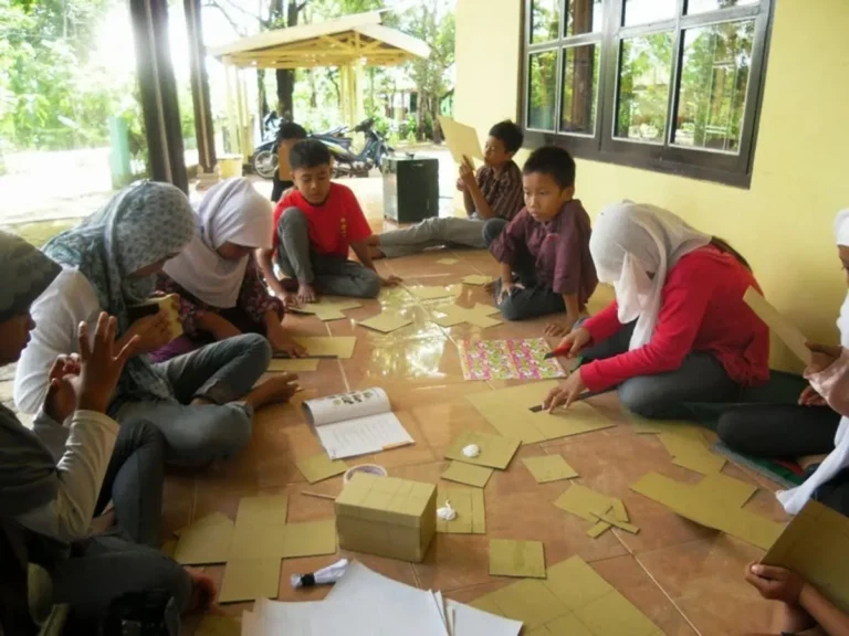 Mendukung Perkembangan Jangka Panjang Anak Asuh