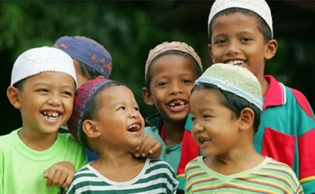 Menjaga Tradisi Islami dalam Pendidikan Anak Yatim dan Mengamalkan