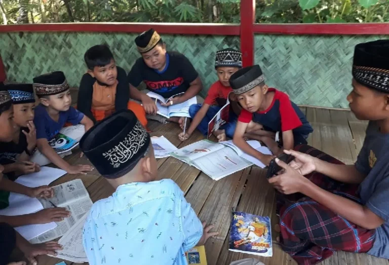 Merajut Solidaritas dalam Pendidikan Islam: Panti Asuhan sebagai Wadah Inspiratif