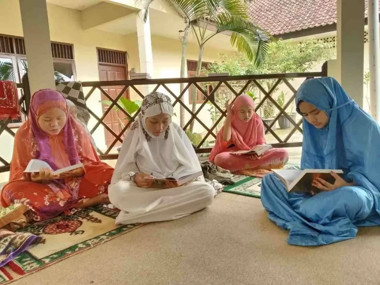 Meresapi Pesan Pendidikan Al-Quran: Transformasi Hidup Anak Yatim di Panti Asuhan