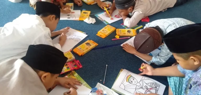 Pendidikan Islami dan Kreativitas Anak Yatim: Mewujudkan Potensi yang Terpendam