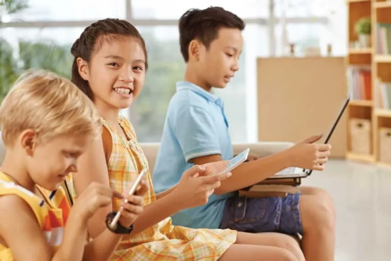 Pengaruh Lingkungan Digital terhadap Kesadaran Sosial Anak Asuh