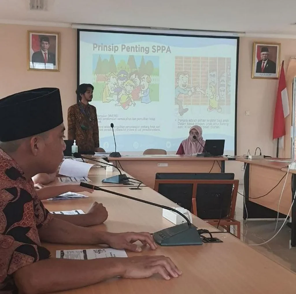 Penyuluhan Hukum bagi Anak di Panti Asuhan