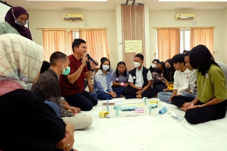 Peran Profesionalisme dalam Meningkatkan Kesejahteraan Emosional Anak