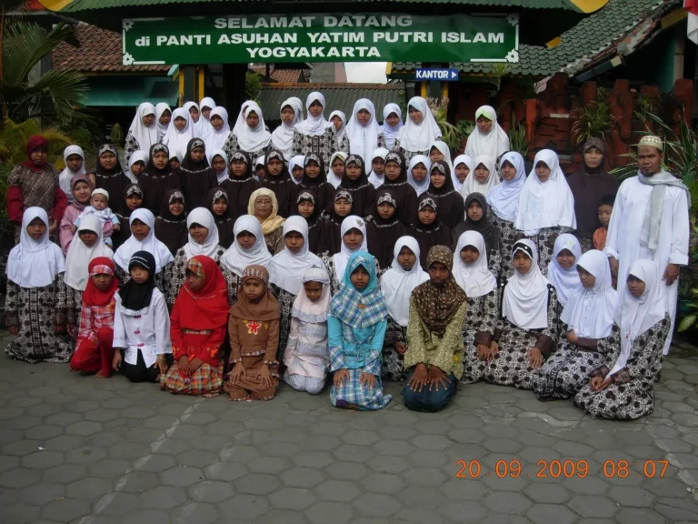 Tantangan Global dalam Pendidikan Islam: Bagaimana Panti Asuhan Bertahan?
